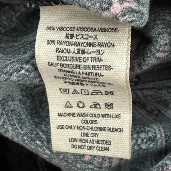 Free people satin paisley sleeveless V-neck jumpsuit wide leg adjustable size 6 - Picture 12 of 13